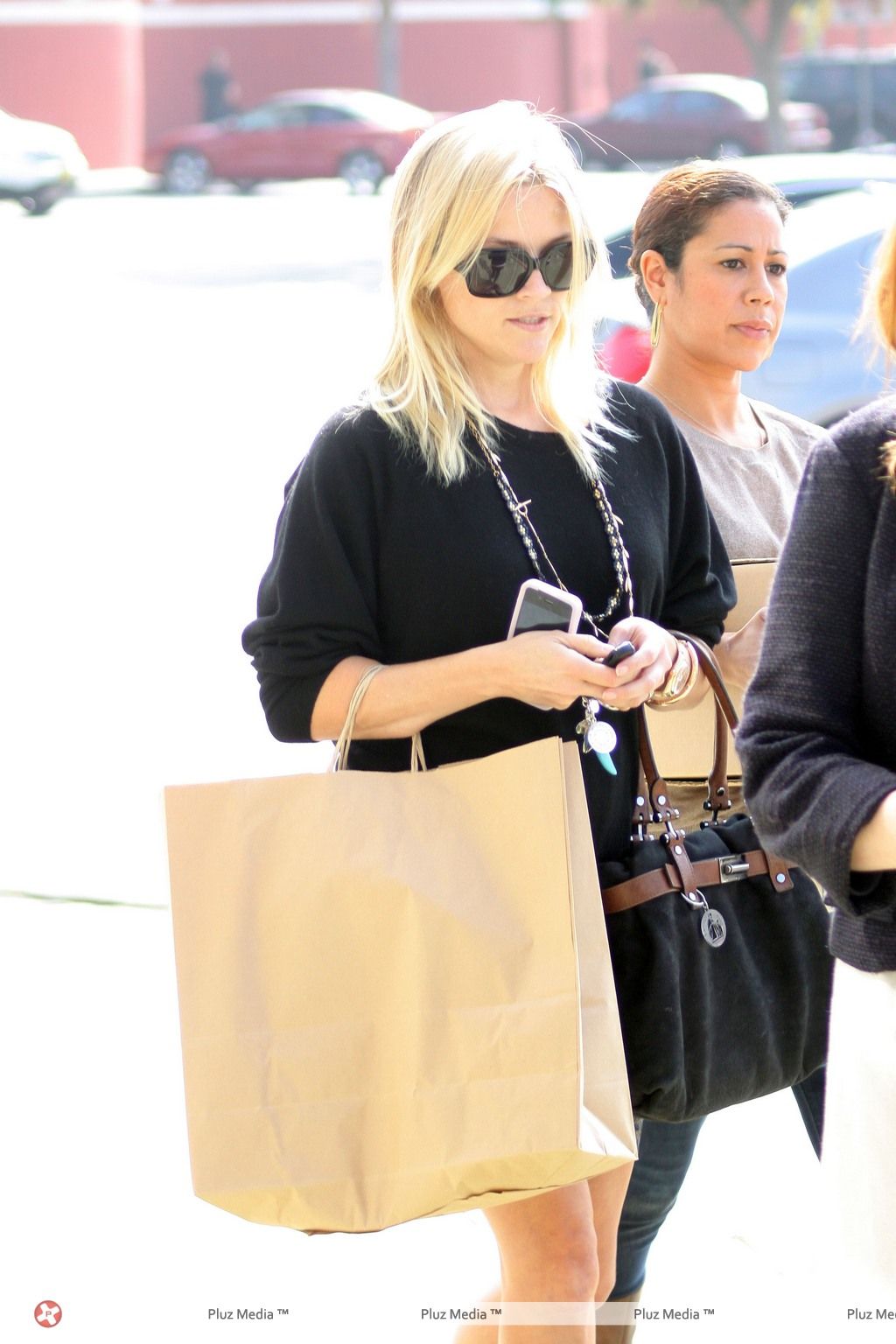 Reese Witherspoon out shopping in West Hollywood | Picture 107098